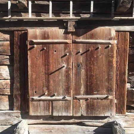 La Cabane De L'Homme Tranquille Le Tretien Экстерьер фото