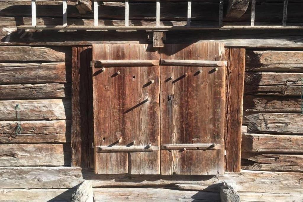 La Cabane De L'Homme Tranquille Le Tretien Экстерьер фото