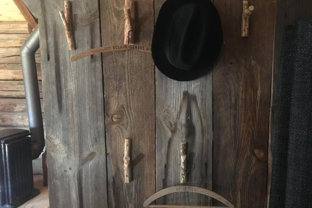 La Cabane De L'Homme Tranquille Le Tretien Экстерьер фото