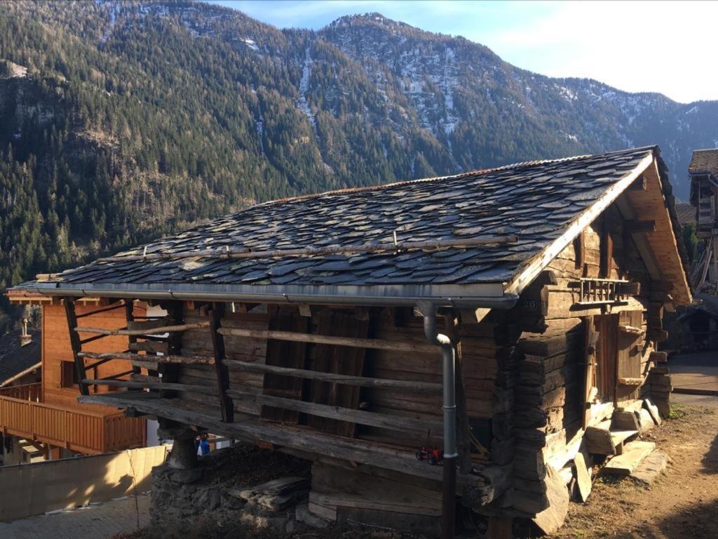 La Cabane De L'Homme Tranquille Le Tretien Экстерьер фото