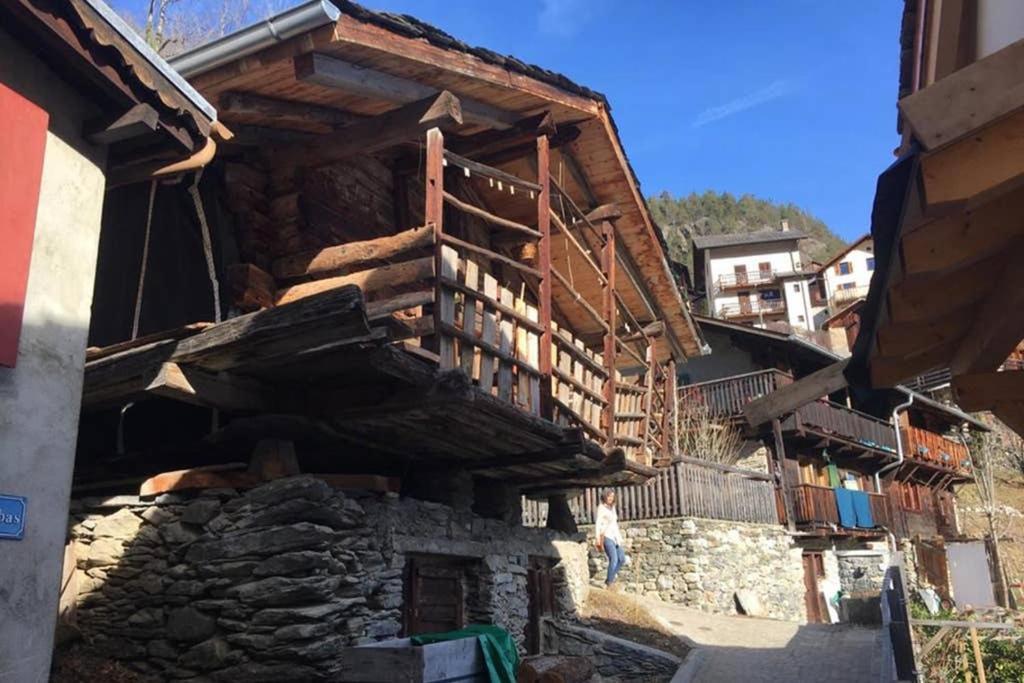 La Cabane De L'Homme Tranquille Le Tretien Экстерьер фото